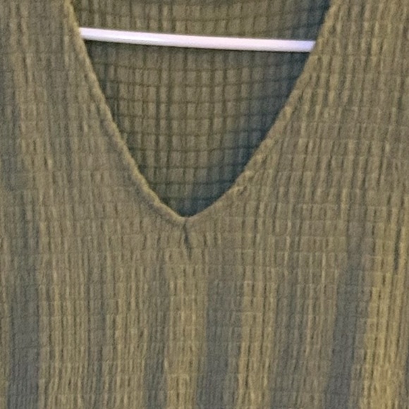 Lucky Brand Green Dress with Pleats & Ruffles, V-Neck, Size Small, NWT - Picture 3 of 11